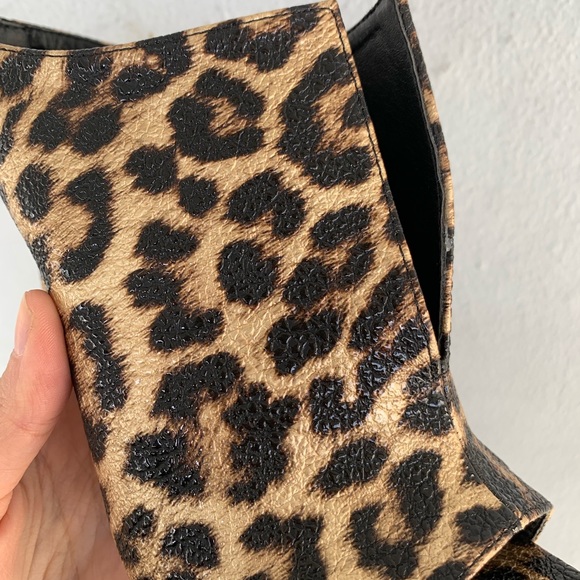 Leopard patent slit heel - Picture 7 of 7